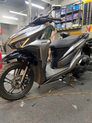 dán đổi màu xe vario